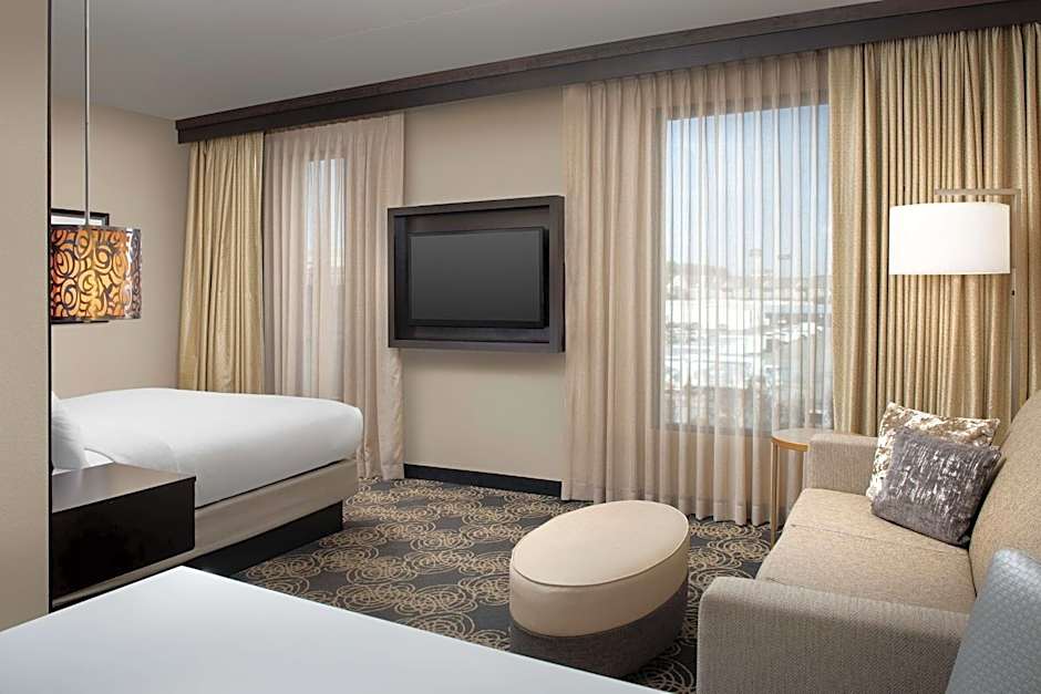 Embassy Suites By Hilton Knoxville West