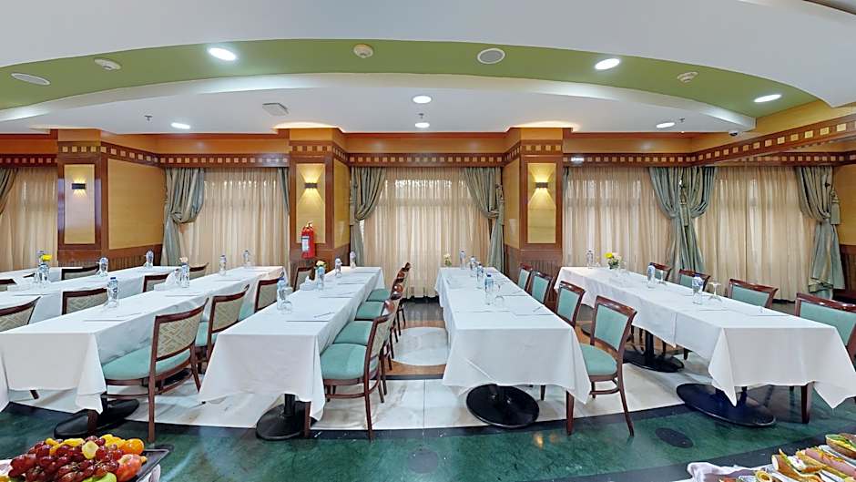 Al Muna Kareem Hotel