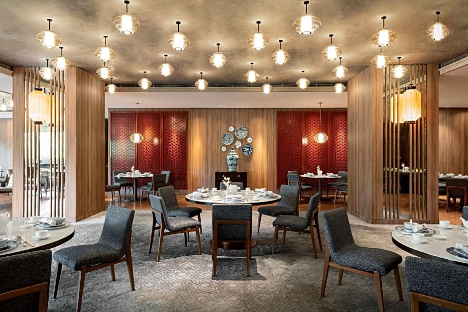 Edsa Shangri-La Manila