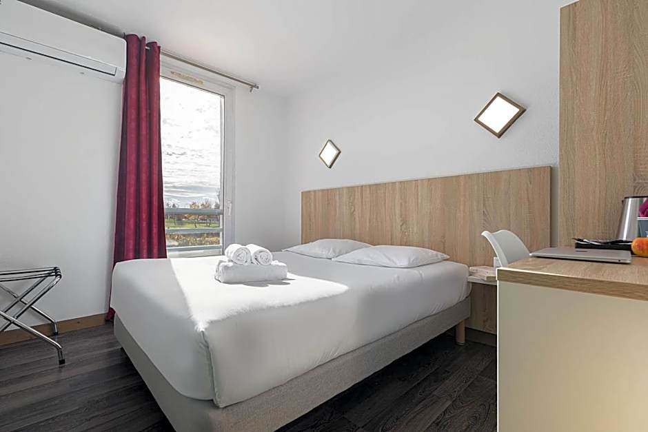 Logis Hôtel Restaurant L'Abri