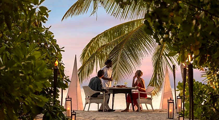 NH Collection Maldives Havodda Resort