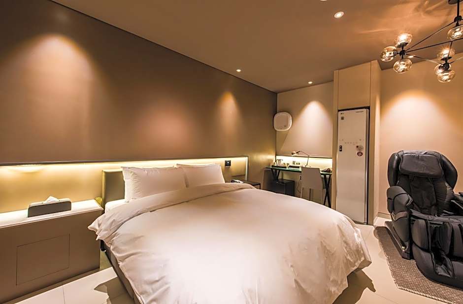 Le Stendal Hotel
