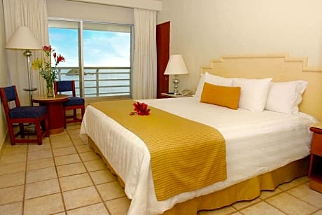 Superior Room 1 King Bed Ocean View