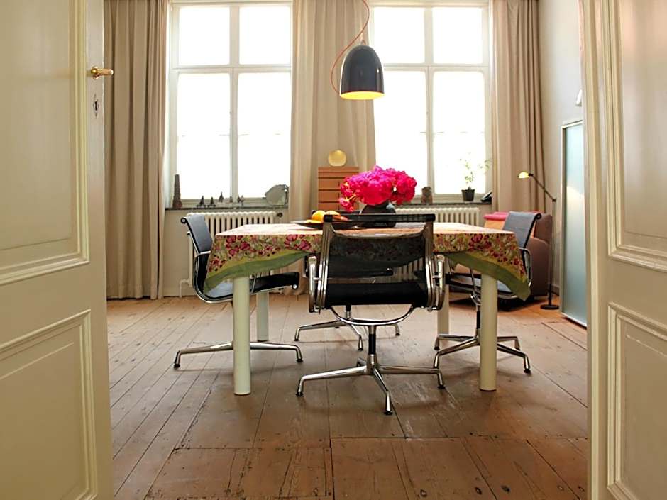 B&B Alphabet - Luxury Guesthouse and Art Gallery