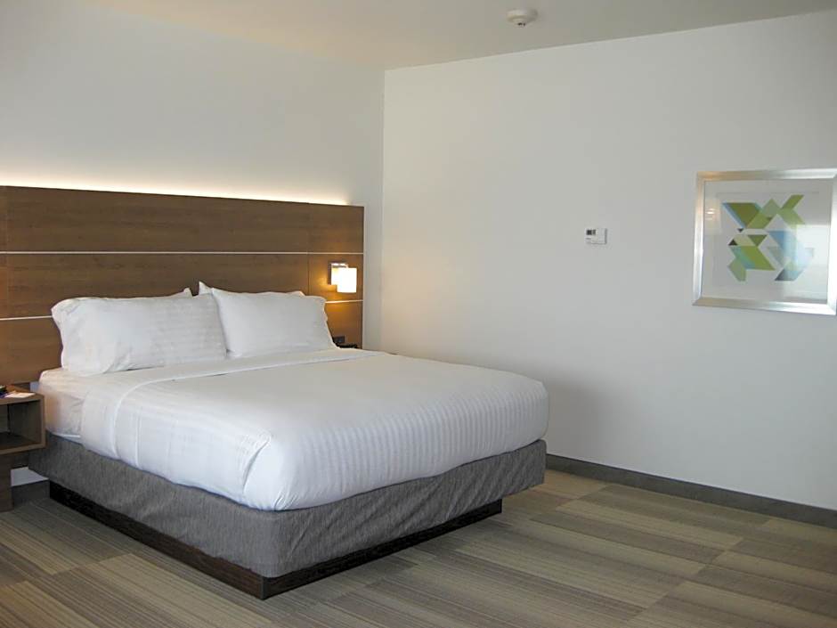 Holiday Inn Express & Suites Houston NW - Cypress By IHG