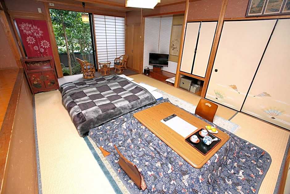 Yufuin Ryokan Nogiku