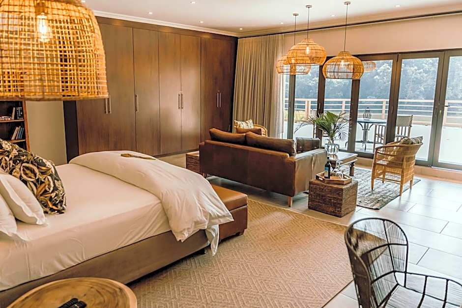 Bambuu Lakeside Lodge