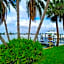 Searenity, Waterside studio in the heart of Treasure Island, walk to beach
