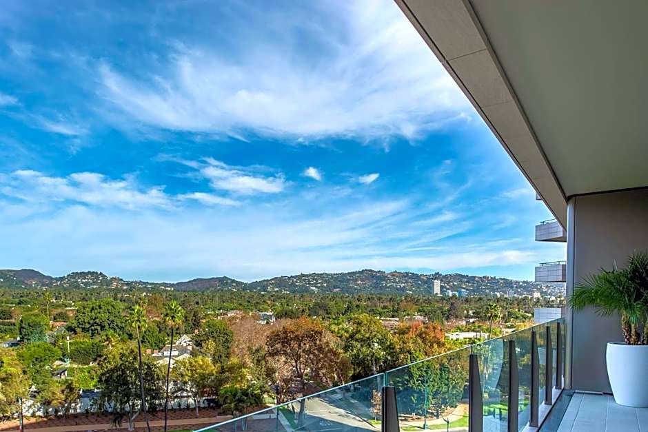 Waldorf Astoria By Hilton Beverly Hills