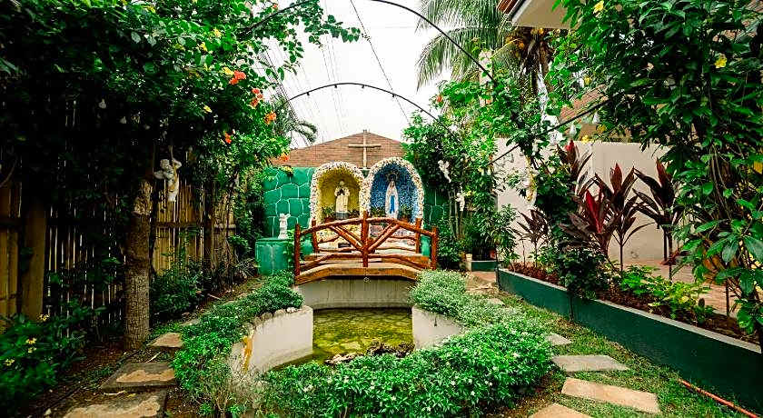 Villa Lourdes Resort