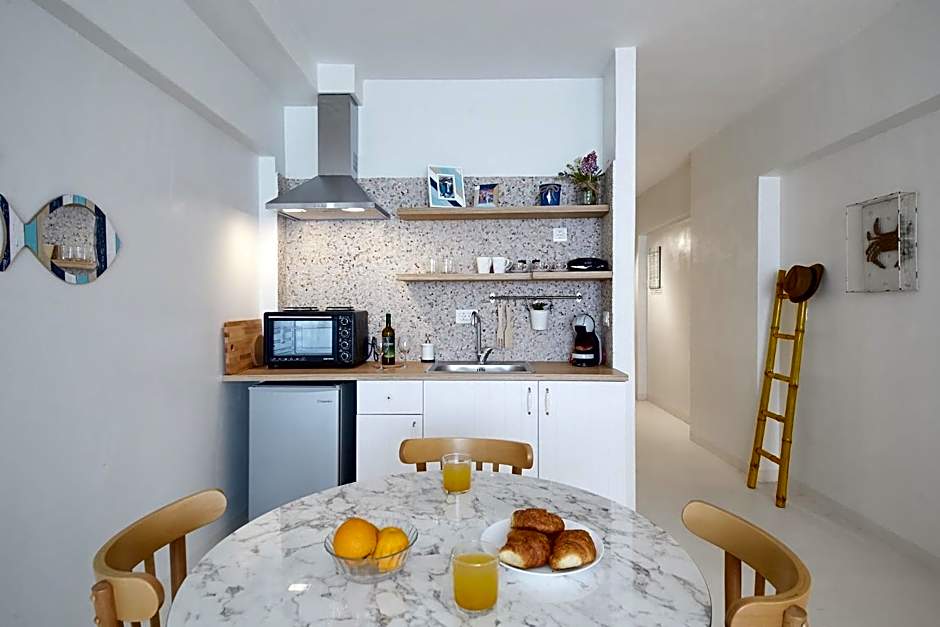 toStay-Unique apartment hotel in Athens center!