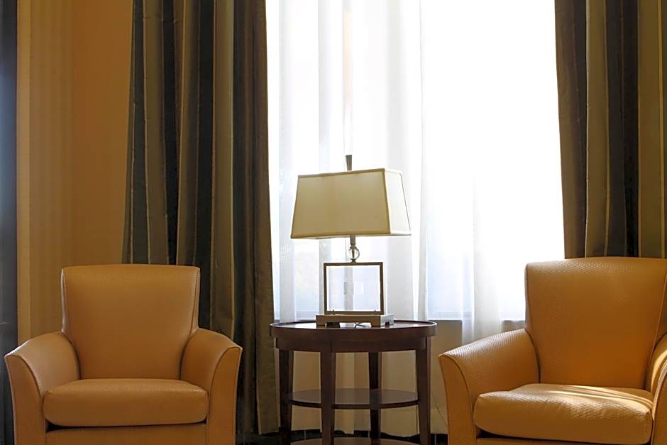 GreenTree Inn and Suites