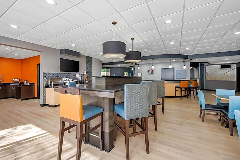 Comfort Suites New Bern near Cherry Point