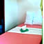 RedDoorz @ 4ks Pension House Bogo City Cebu