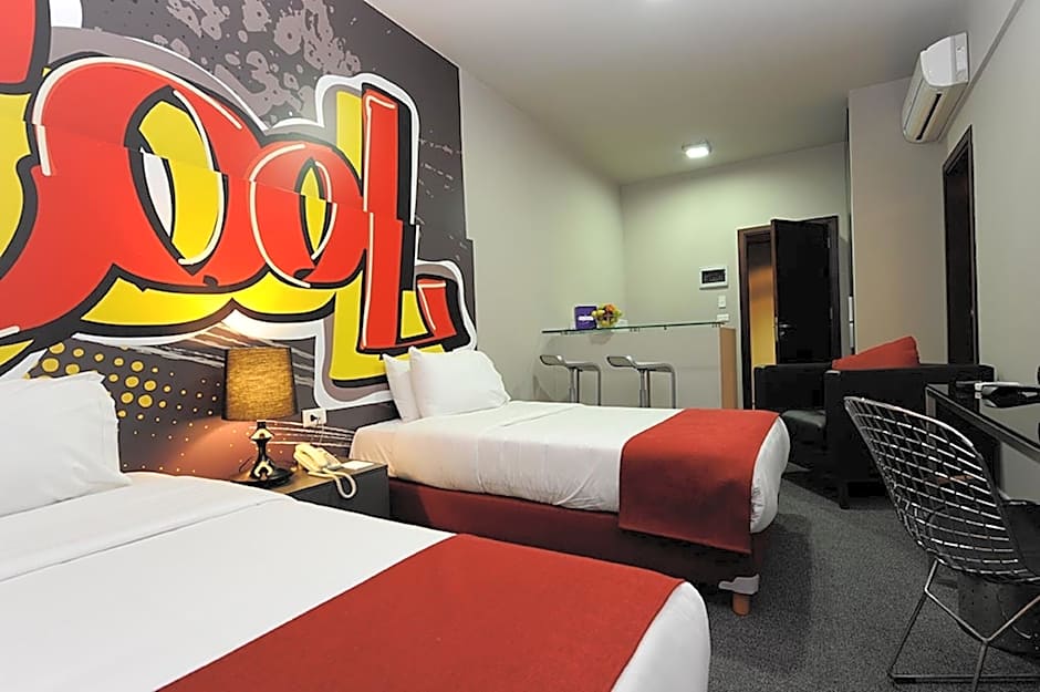 Hotel 35 Rooms