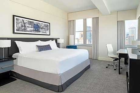 Deluxe King Room - Disability Access