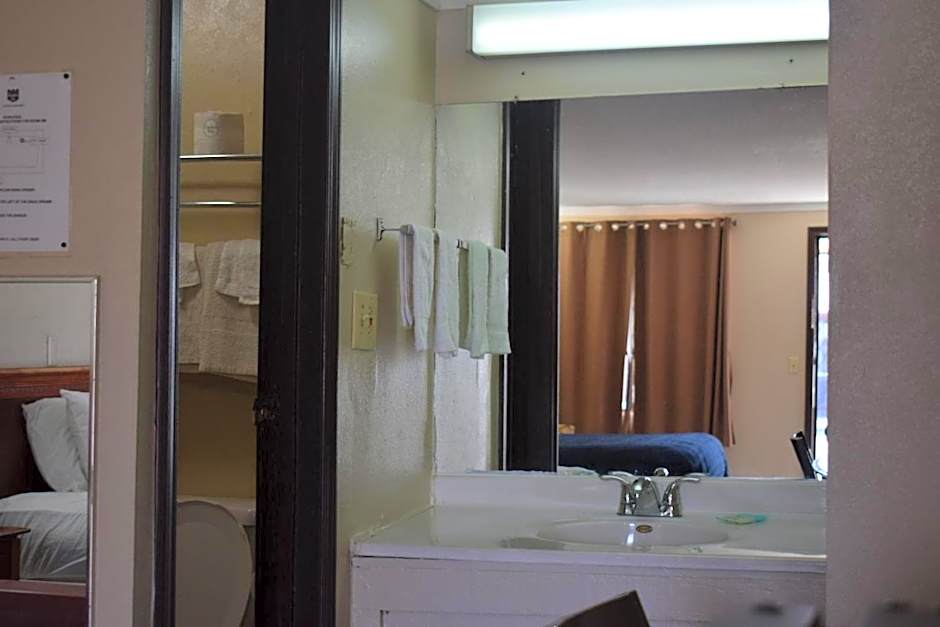 Knights Inn Detroit Area/Farmington Hills