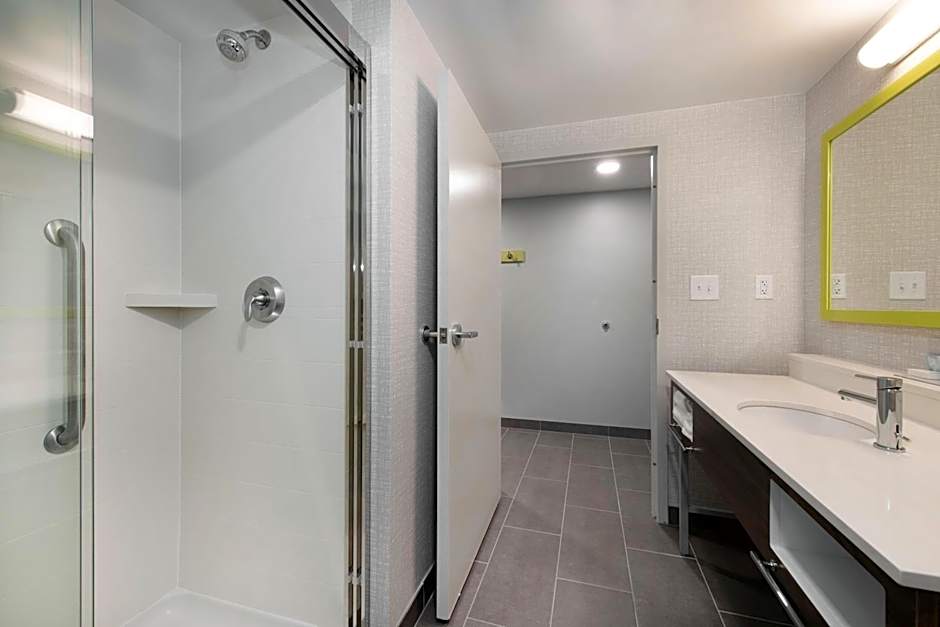 Hampton Inn By Hilton & Suites Burlington