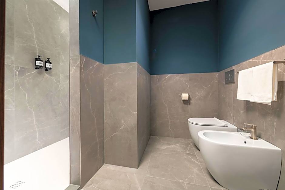 Visionair Suites & SPA-Room Only e Honesty Bar