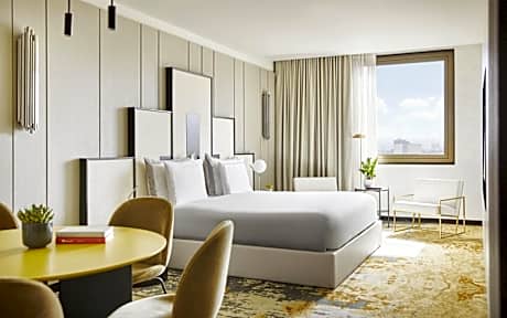 King Studio Suite