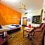 Hotel SSR Palace Mount Abu