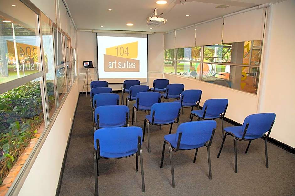 Hotel 104 Art Suites
