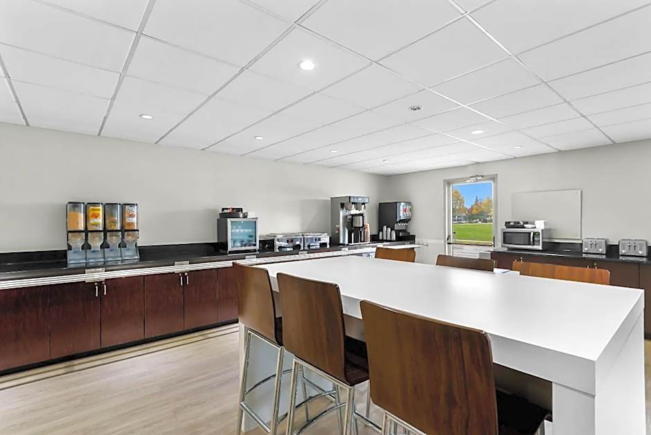 Clarion Suites Anchorage Downtown