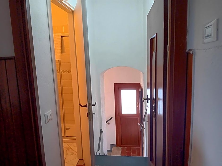 Monti Guesthouse