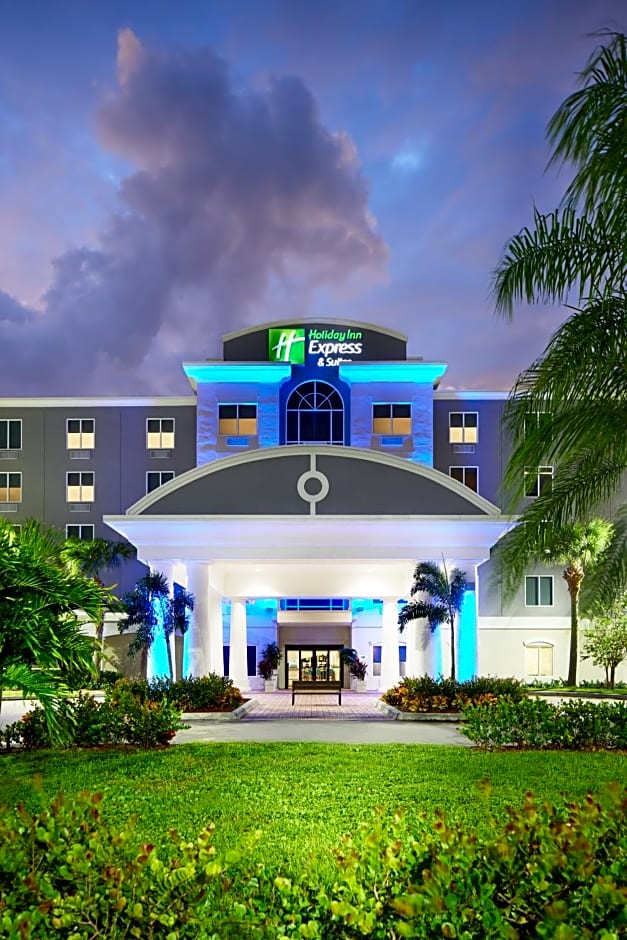 Holiday Inn Express Hotel & Suites Port St. Lucie West