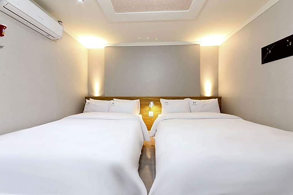 Gwangju Sangmu W Lounge Hotel