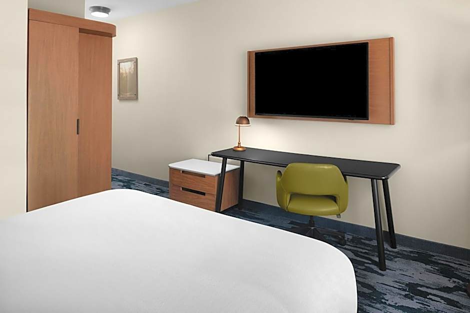 Fairfield by Marriott Inn & Suites Winters Davis