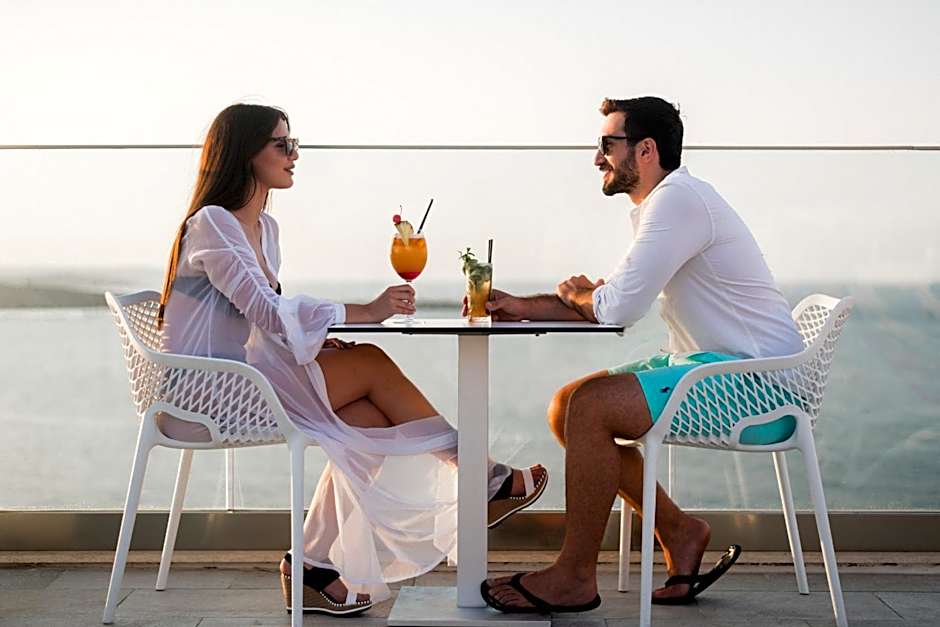 Seaview Hotel - Adults Only 16 Plus