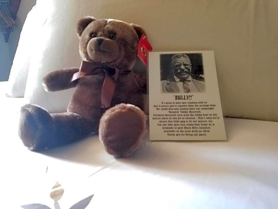 Roosevelt Inn Mount Rushmore