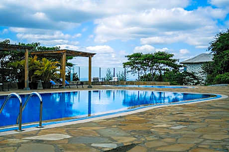 Saab Royale Resort