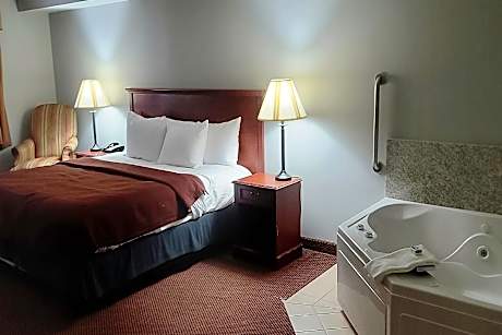 King Suite with Sofa - Non Smoking