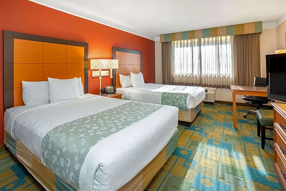 La Quinta Inn & Suites by Wyndham Sea Tac Seattle Airport