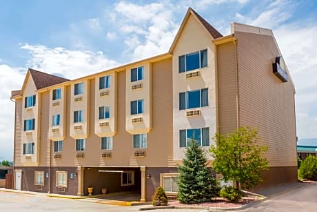Days Inn by Wyndham Colorado Springs Air Force Academy