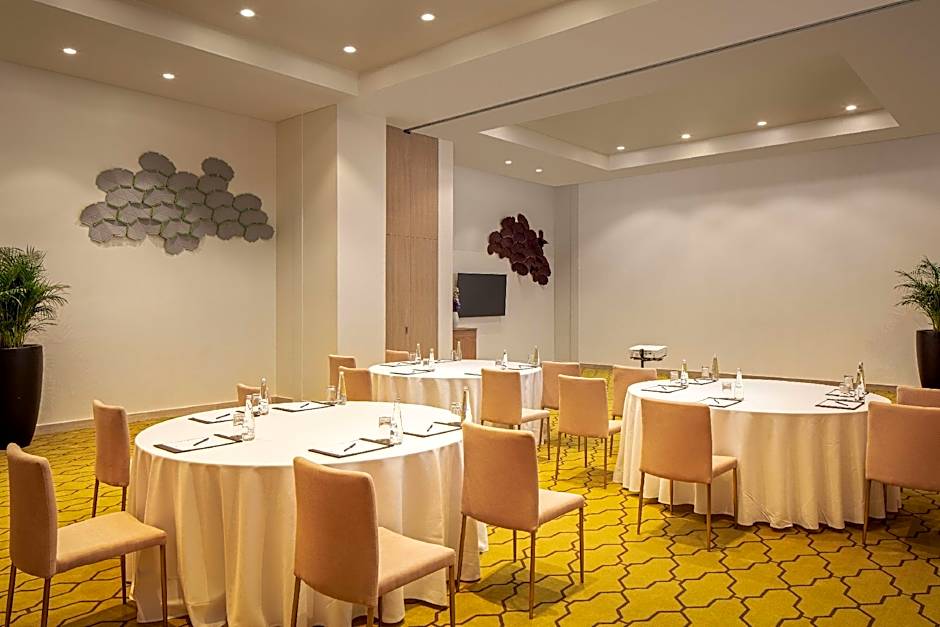 DoubleTree by Hilton Fujairah City