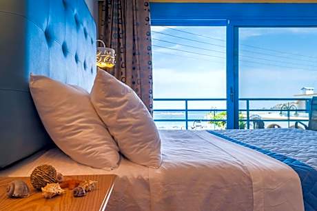 Suite with Sea View (2 - 4 Adults)