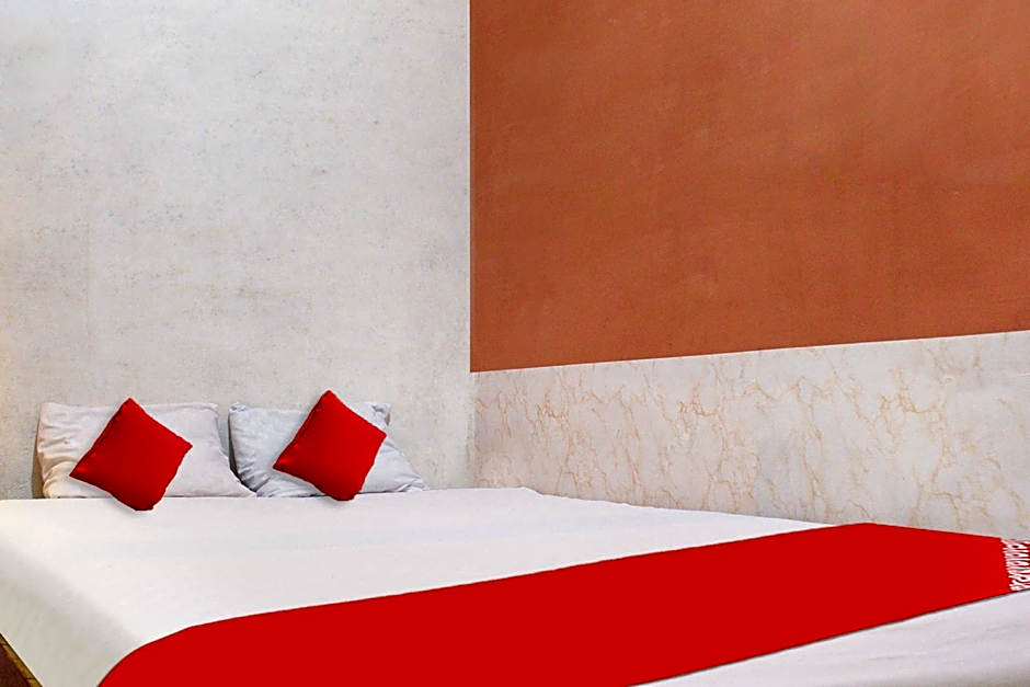 OYO 91051 Penginapan Pondok Ratu 354