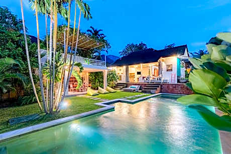 Villa Bumi - Playful & Quirky 3BR Villa Near Seminyak, a Unique Getaway