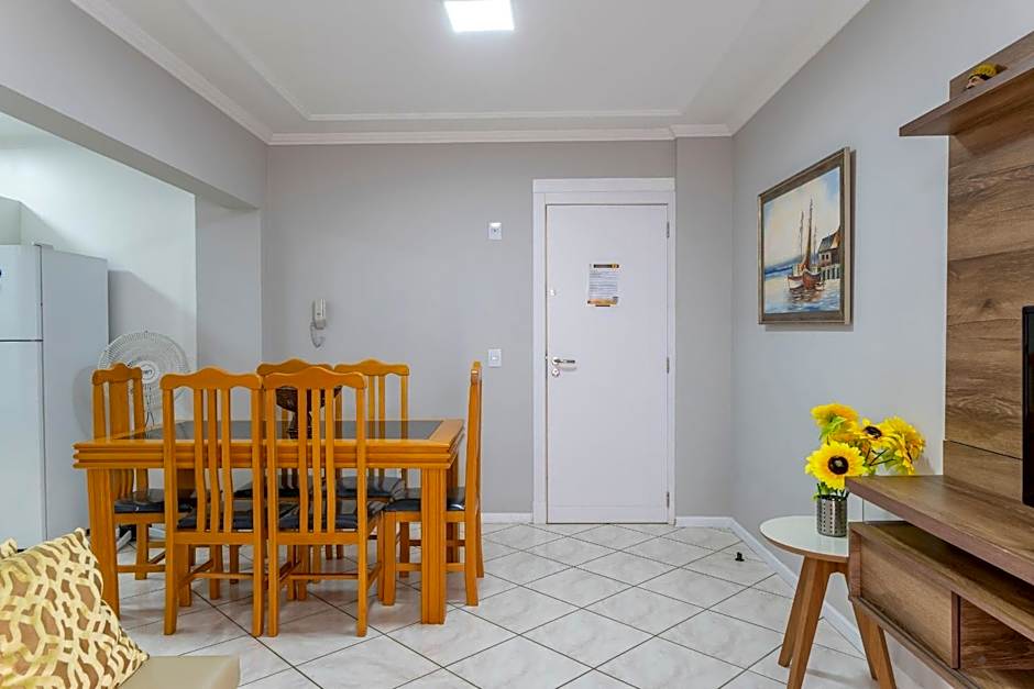 A02 - Estrela do Mar 403 A - Centro de Bombinhas - 30m do mar - Ótima localização