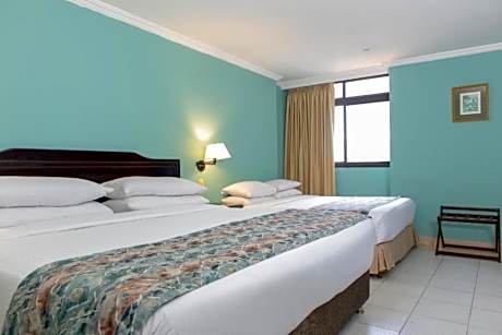 studio suite 2 king bed