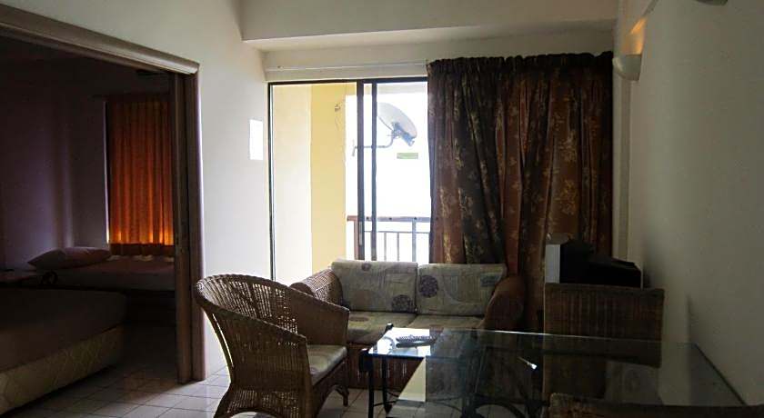 Paradise Lagoon Apartment