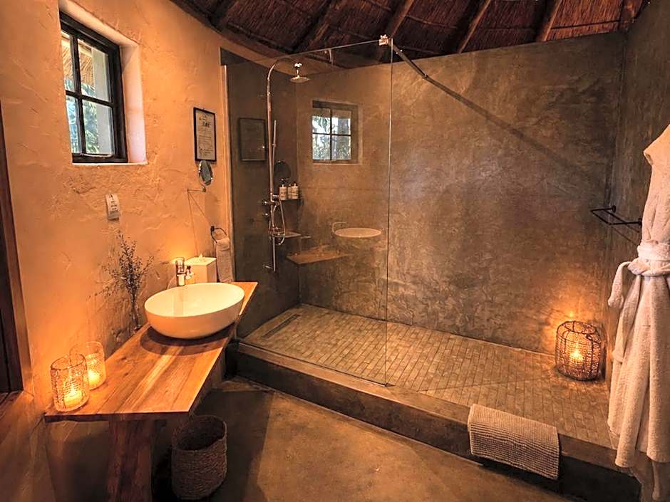 Addo African Home