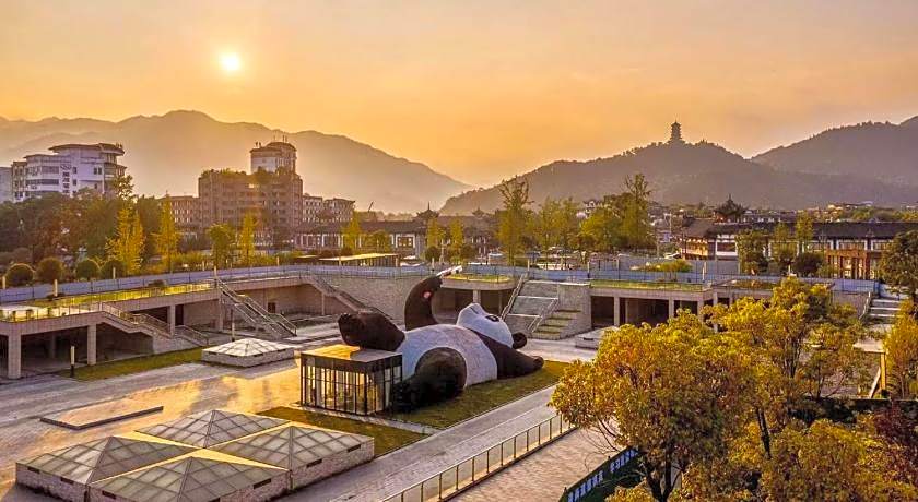 Holiday Inn Dujiangyan Ancient Town By IHG