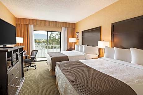 Queen Room with Two Queen Beds - Non-Smoking