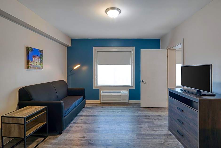 HOM Hotel Gainesville, SureStay Collection by Best Western