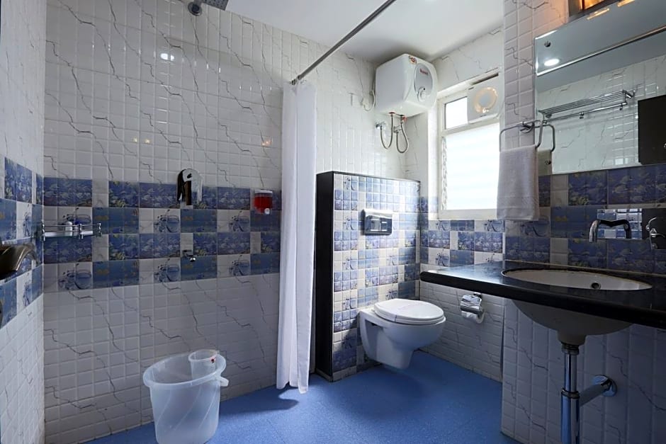 Hotel Blue Bird, Nagaon