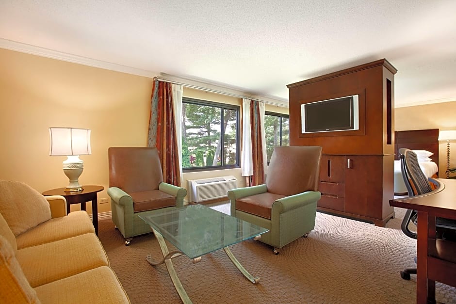 DoubleTree by Hilton Hotel Boston - Bedford Glen